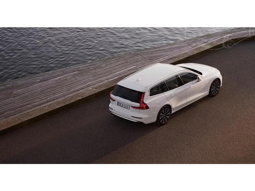 2026 Volvo V60 - 25