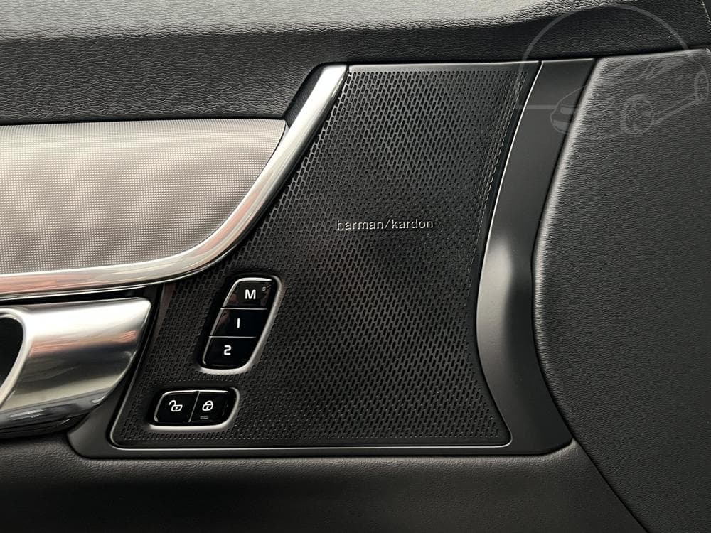 2025 Volvo V90 - 33