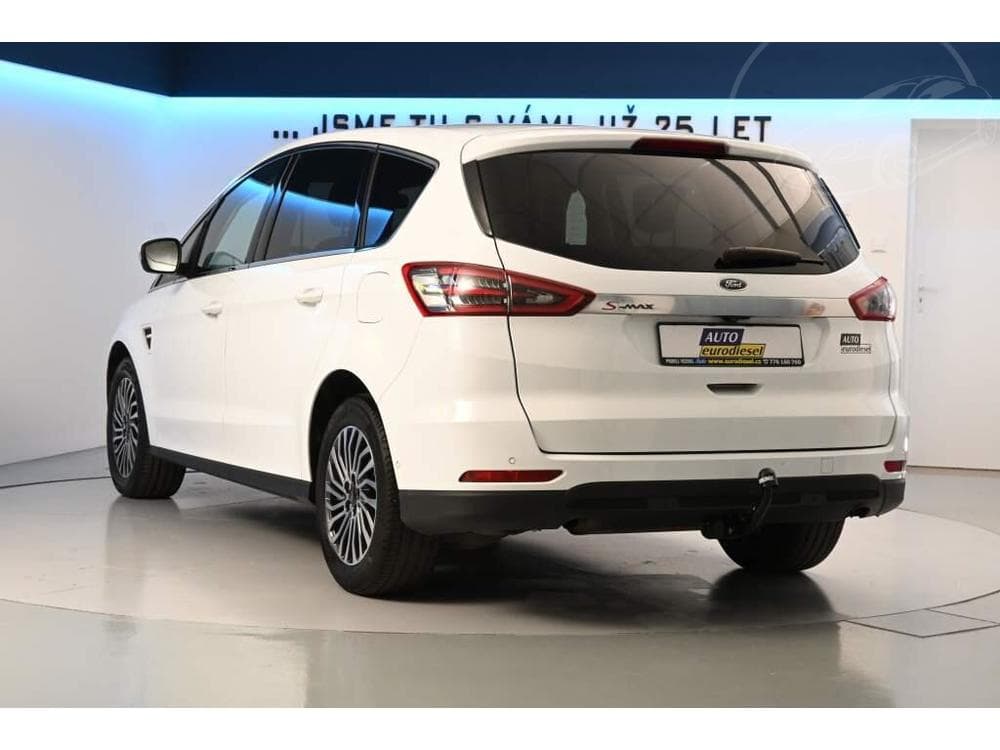 2019 Ford S-MAX - 16
