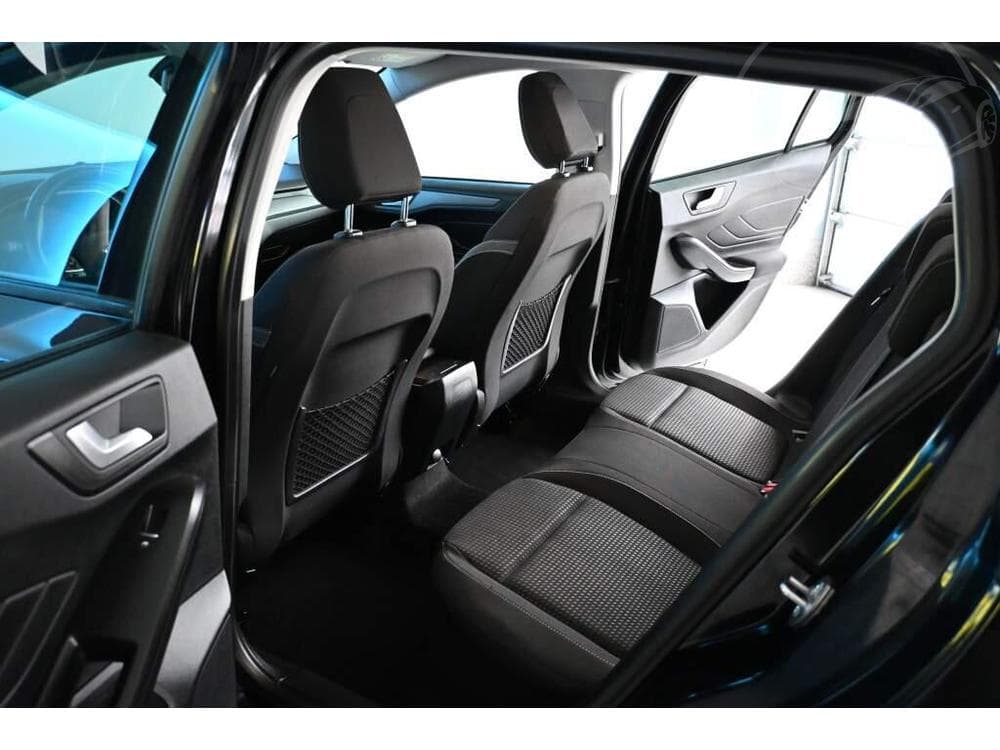 2022 Ford Focus - 17