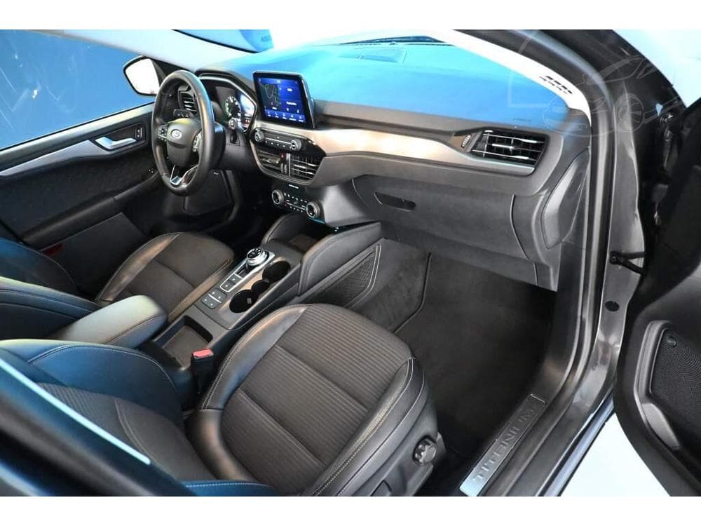 2020 Ford KUGA - 19