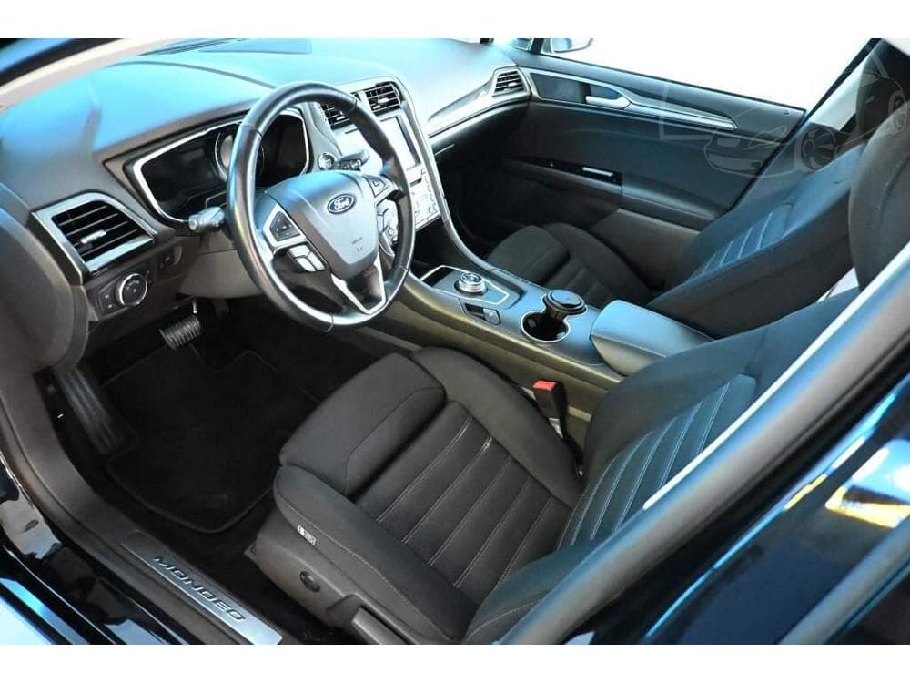 2022 Ford MONDEO - 31