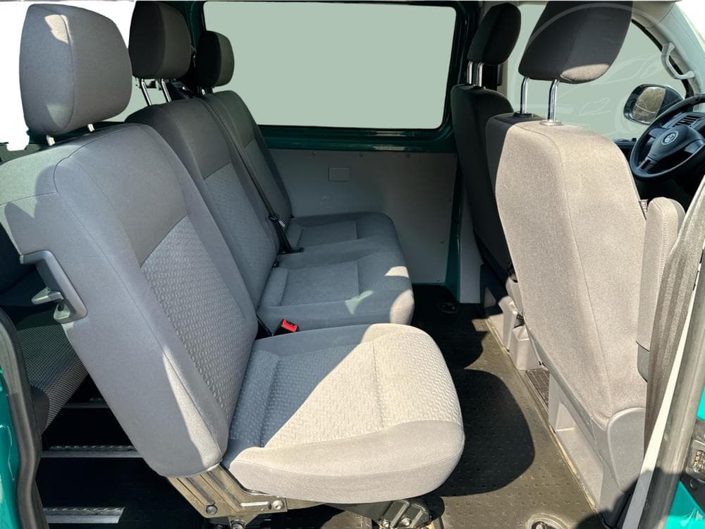 2012 Volkswagen Transporter - 12