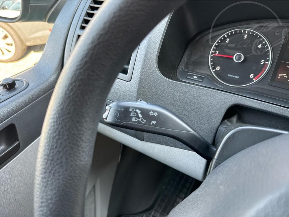 2012 Volkswagen Transporter - 14