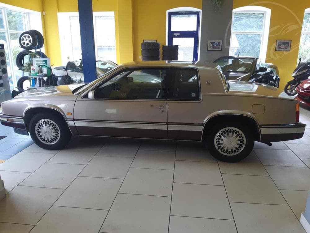 1988 Cadillac ELDORADO - 4