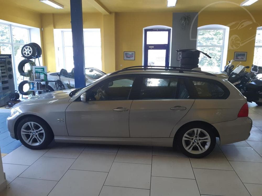 2009 BMW 3-SERIES - 4