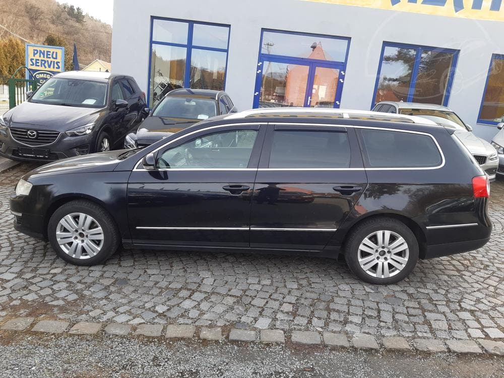 2010 Volkswagen PASSAT - 4