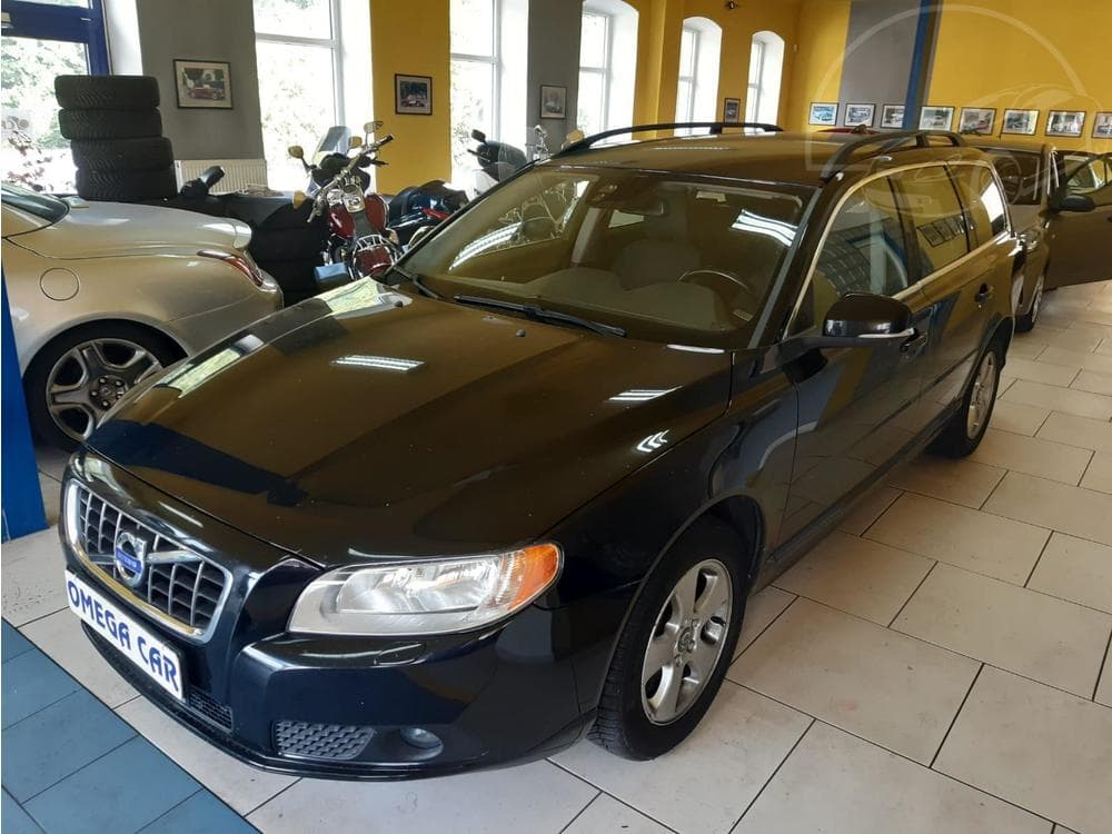 2012 Volvo V70 - 4