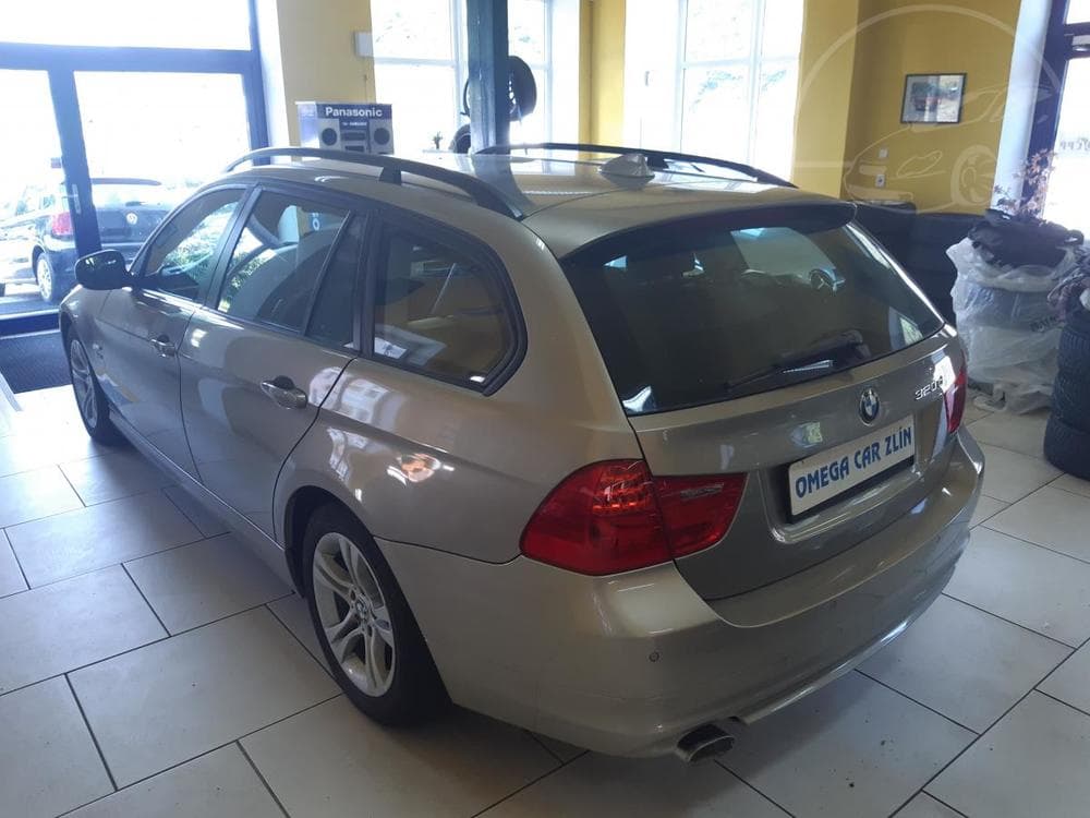 2009 BMW 3-SERIES - 5