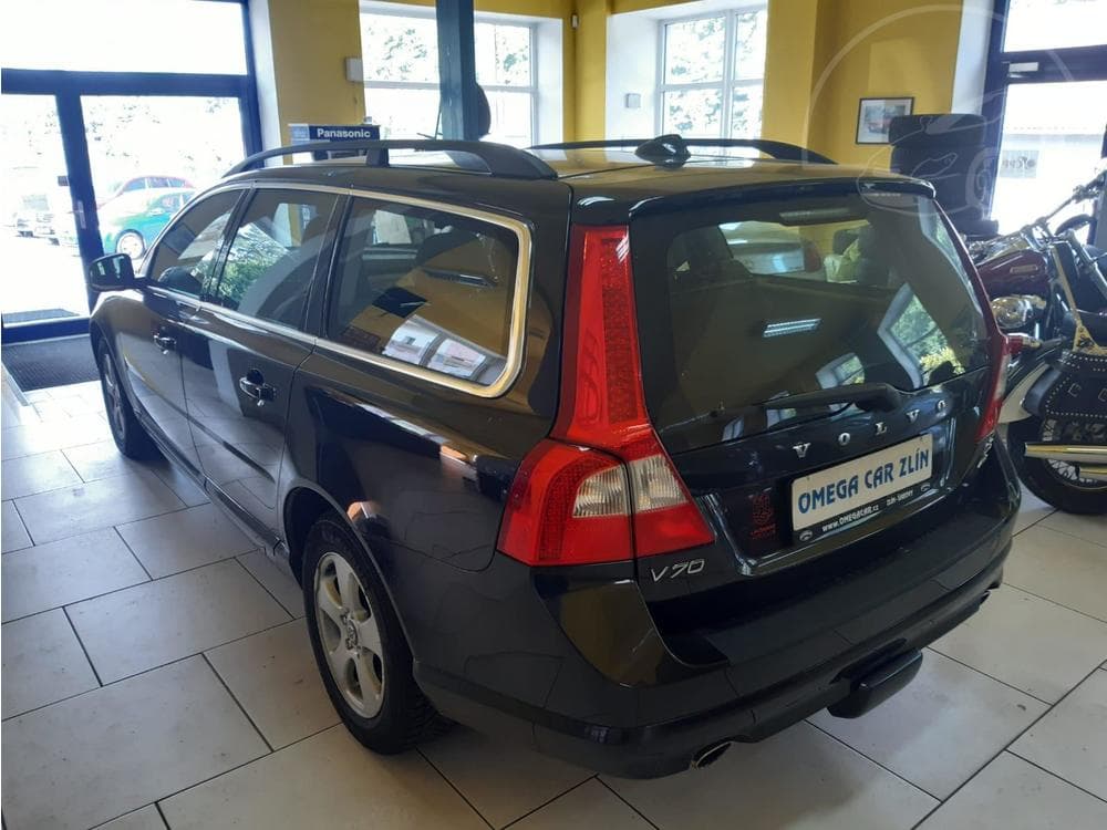 2012 Volvo V70 - 5
