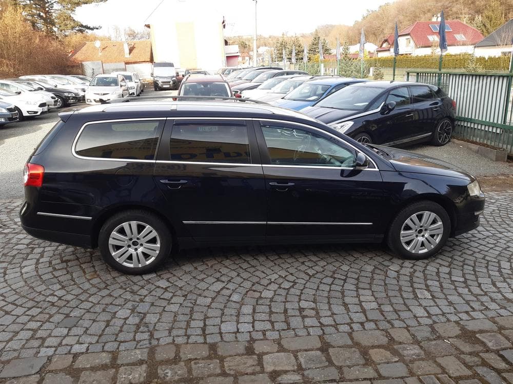 2010 Volkswagen PASSAT - 7