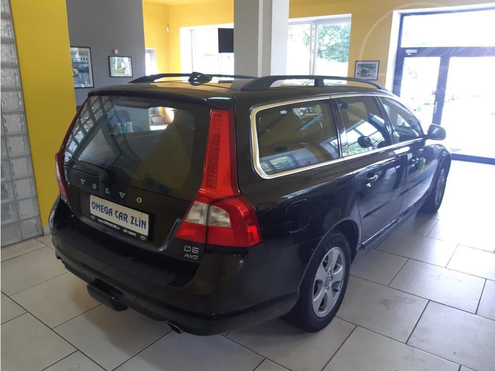 2012 Volvo V70 - 7