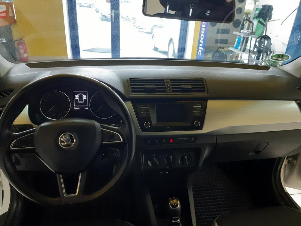 2015 Škoda FABIA - 9