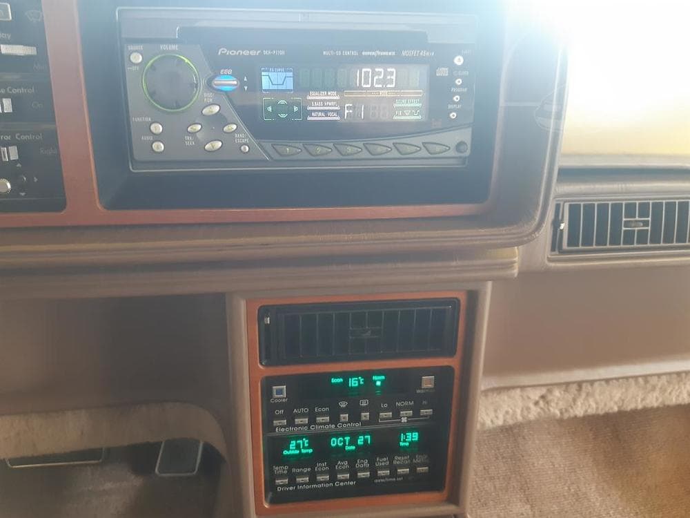 1988 Cadillac ELDORADO - 10