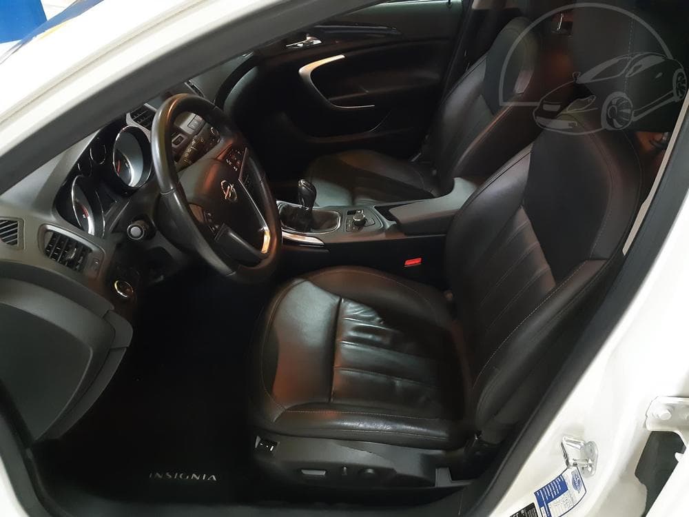 2010 Opel INSIGNIA - 10