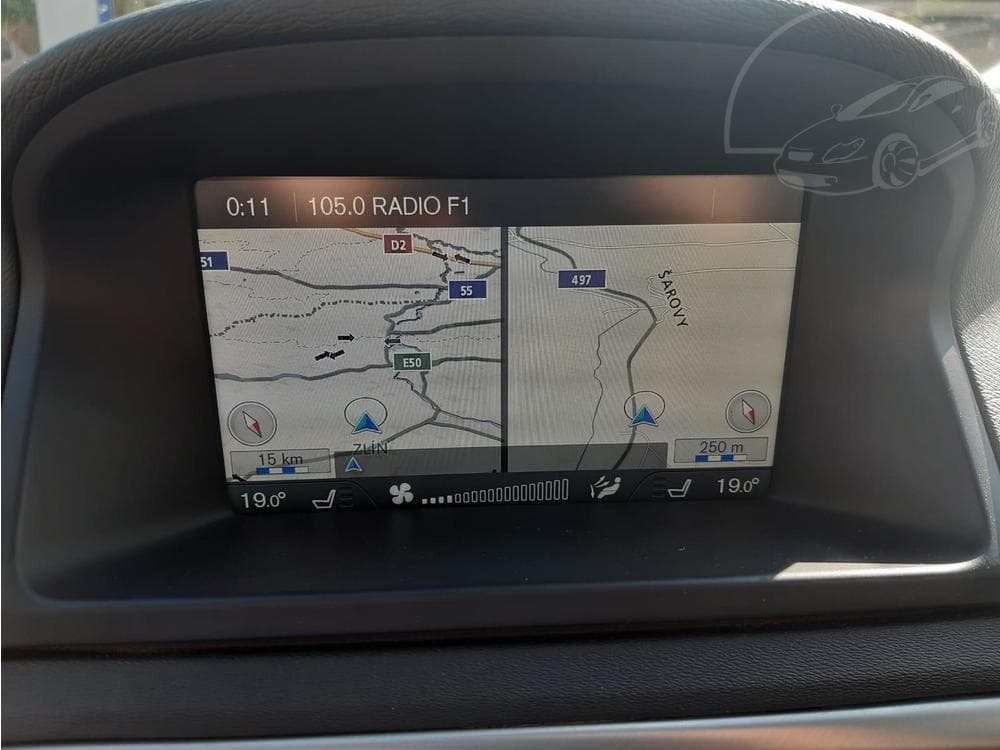 2012 Volvo V70 - 11