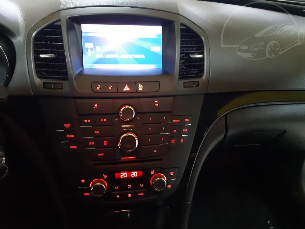 2010 Opel INSIGNIA - 12