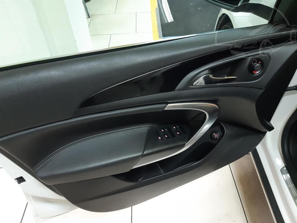 2010 Opel INSIGNIA - 19
