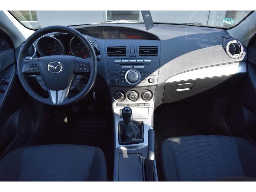 2009 Mazda 3 - 9