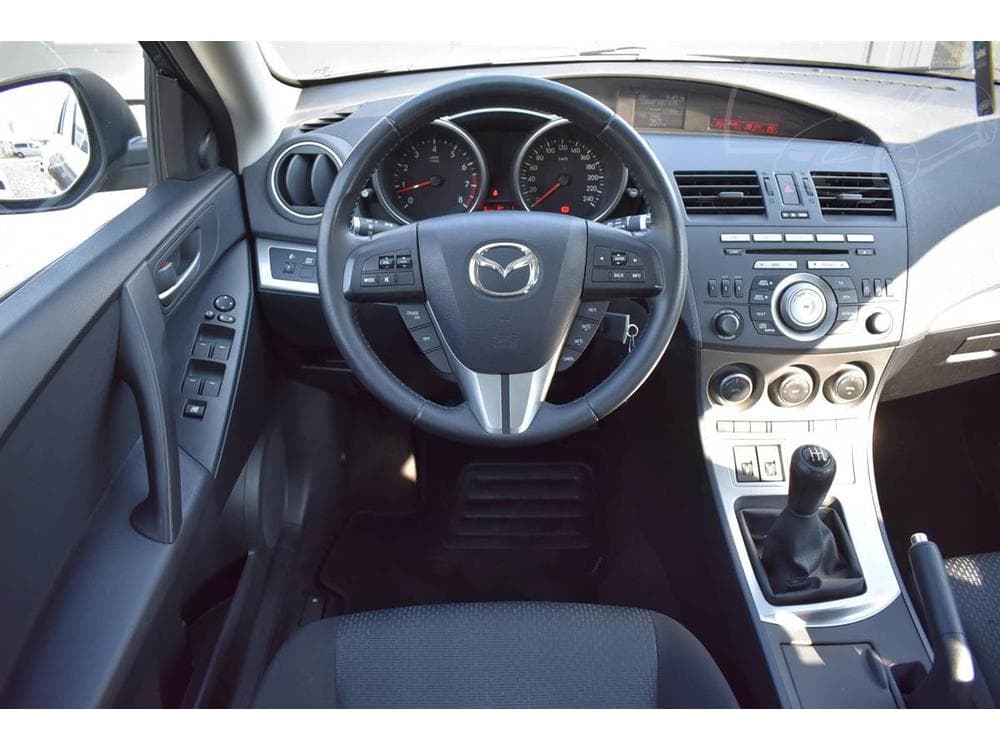 2009 Mazda 3 - 10