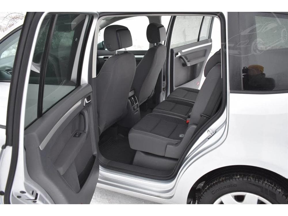 2014 Volkswagen Touran - 15