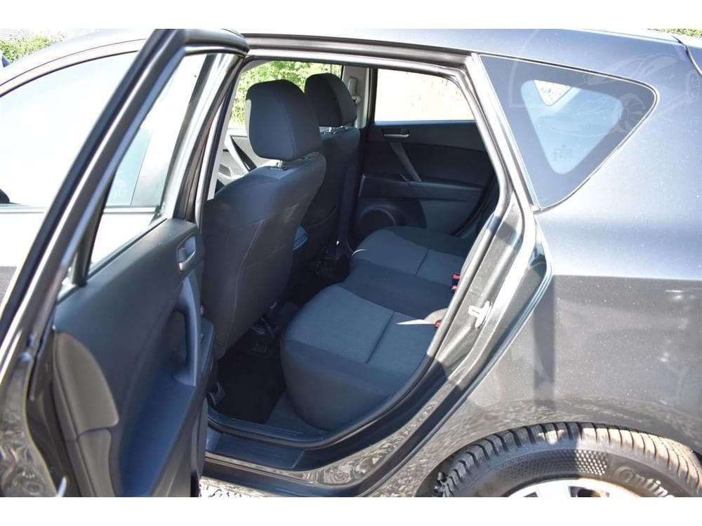 2009 Mazda 3 - 16