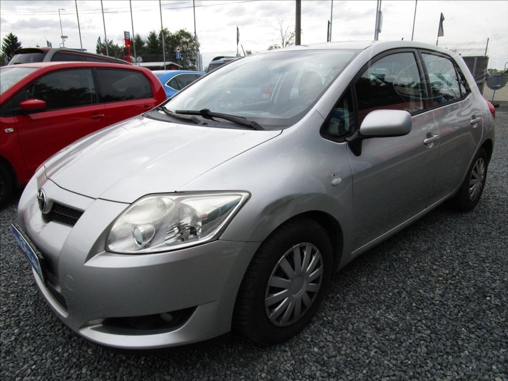 Toyota Auris 1.4 D-4D, aut. Klima