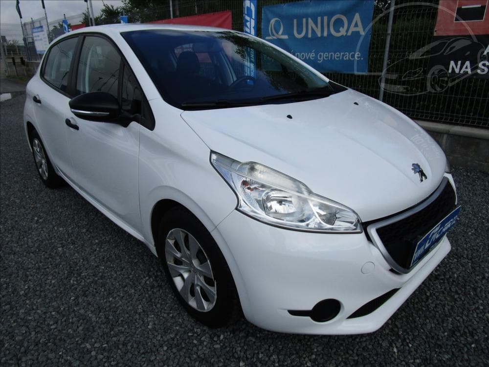 2013 Peugeot 208 - 3