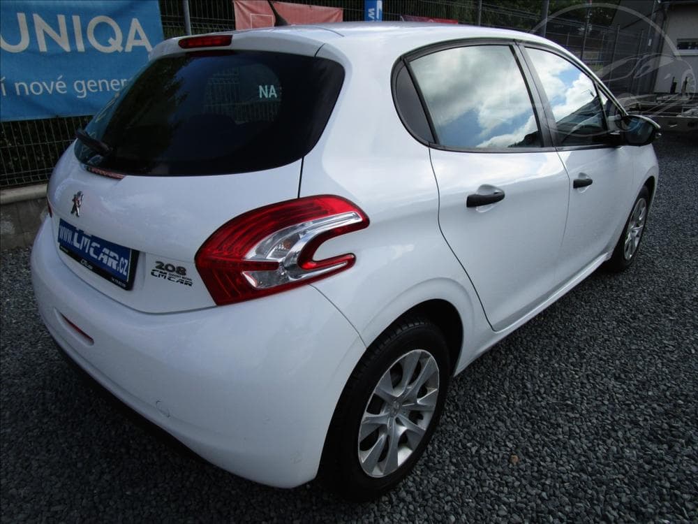 2013 Peugeot 208 - 6