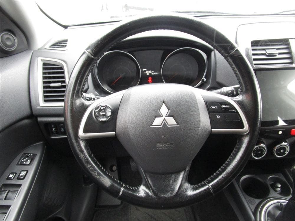 2015 Mitsubishi ASX - 8