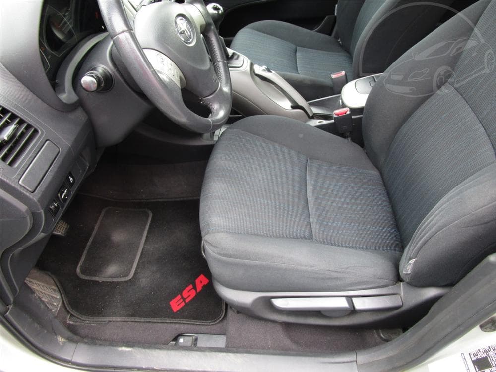 2008 Toyota Auris - 31