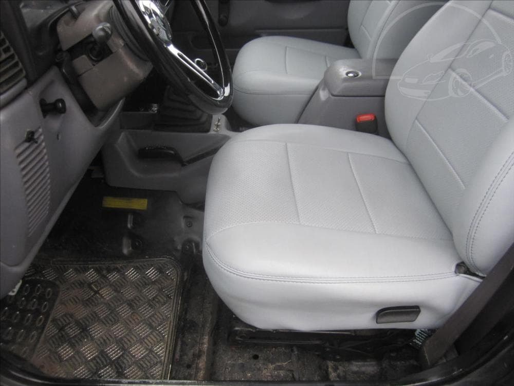 1998 Jeep Wrangler - 12