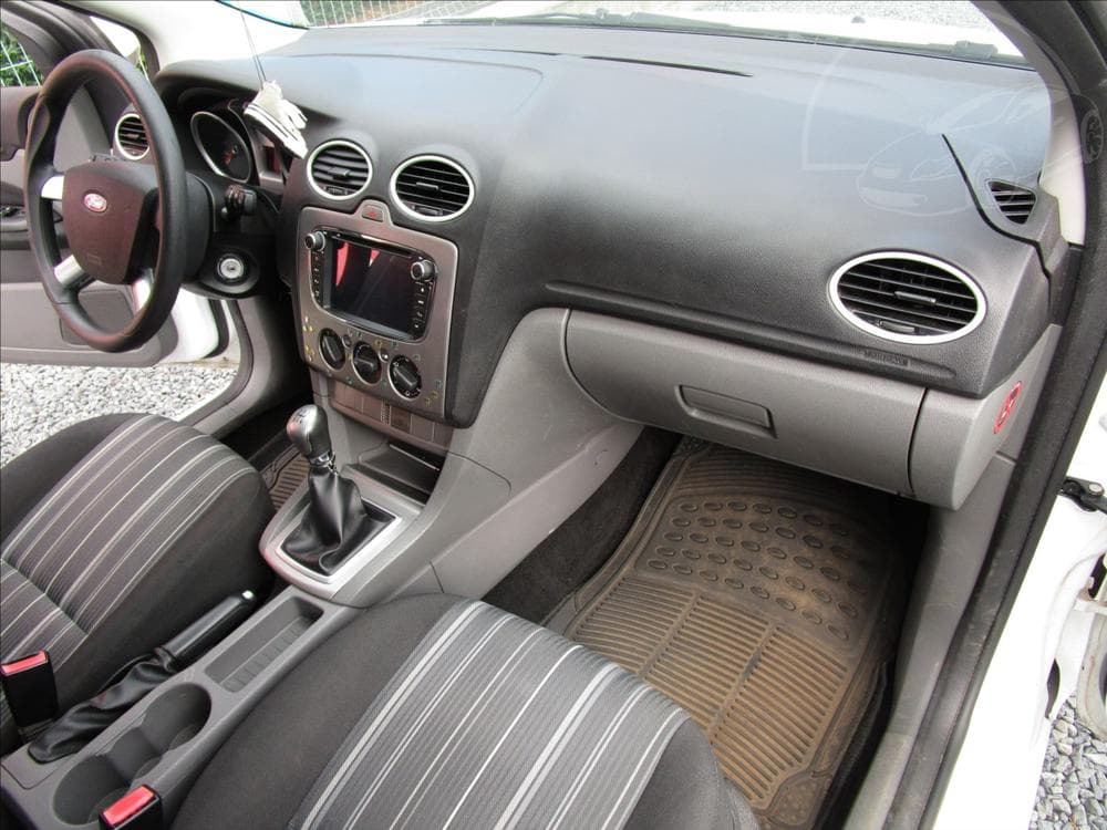 2010 Ford Focus - 43