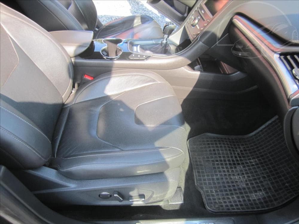 2016 Ford MONDEO - 16