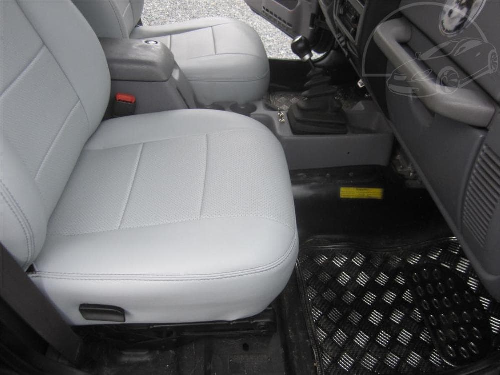 1998 Jeep Wrangler - 17