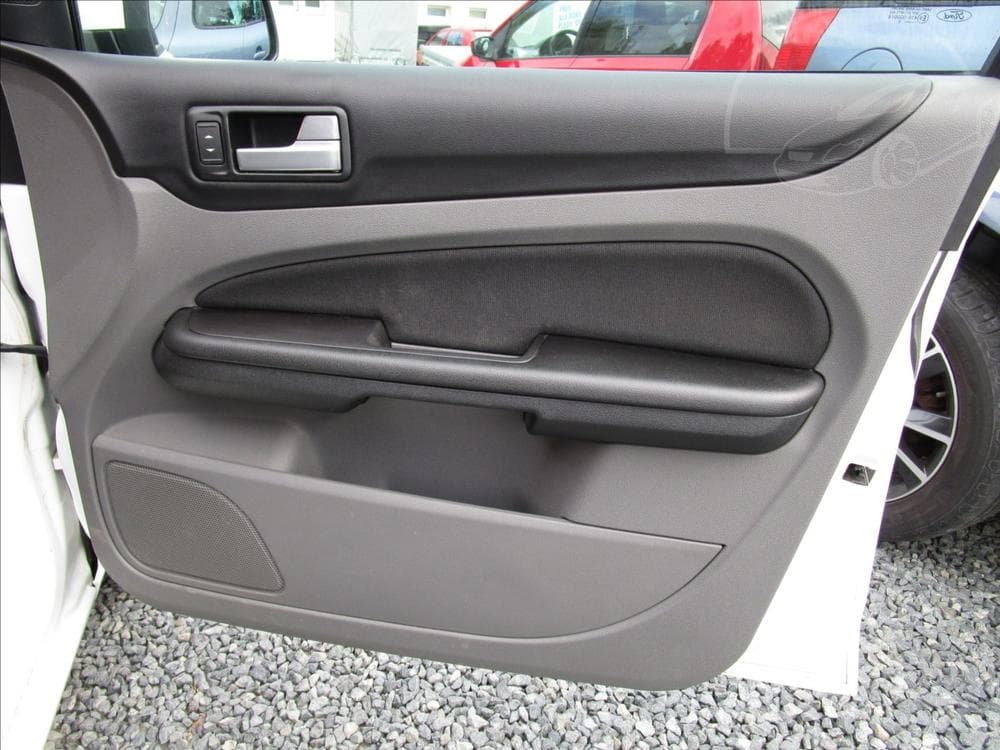 2010 Ford Focus - 55