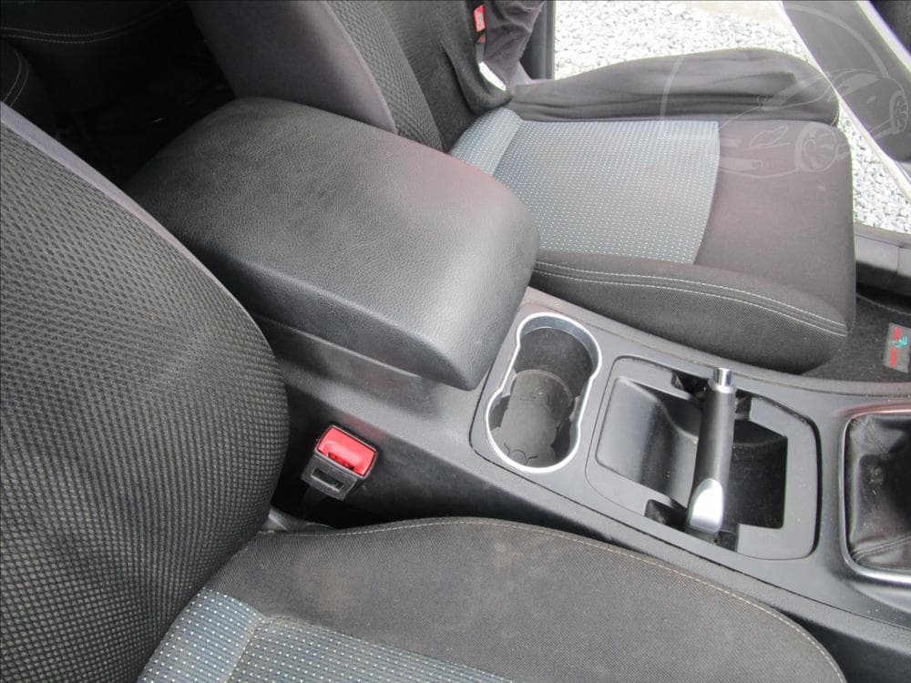 2015 Ford S-MAX - 19