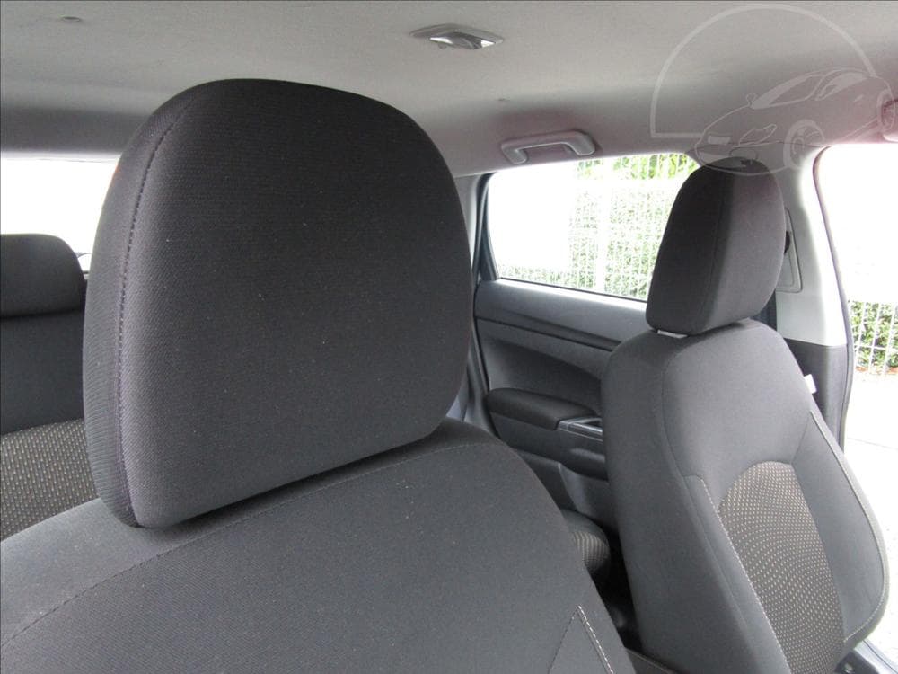 2015 Mitsubishi ASX - 19