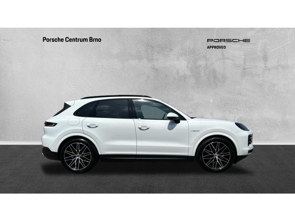 2024 Porsche CAYENNE - 13