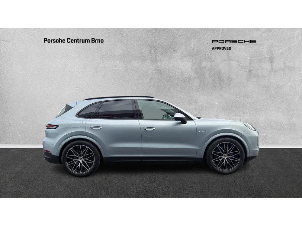 2024 Porsche Cayenne - 5