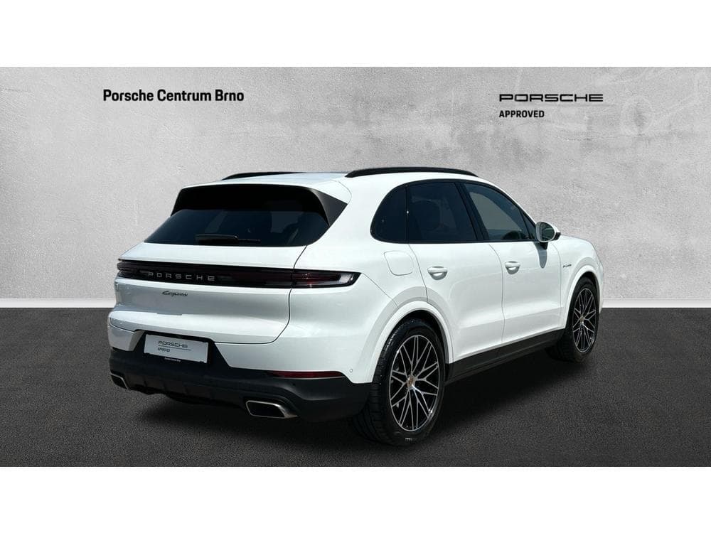 2024 Porsche CAYENNE - 16