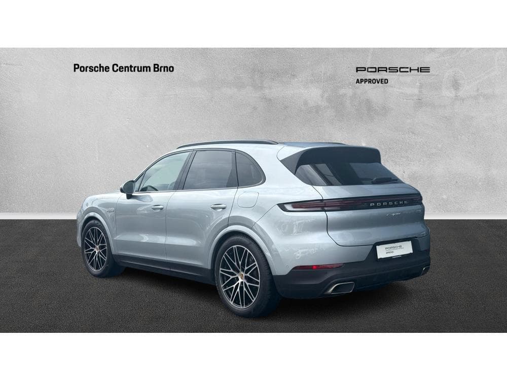 2024 Porsche Cayenne - 8
