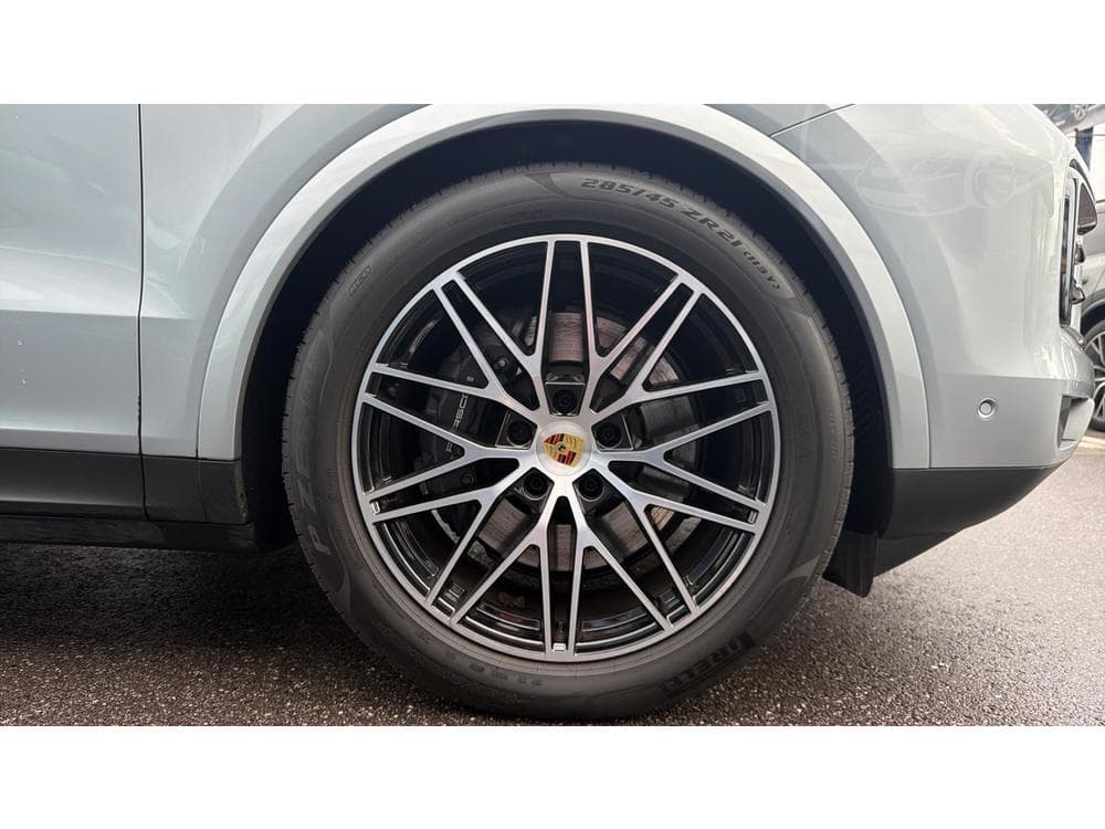 2024 Porsche Cayenne - 10