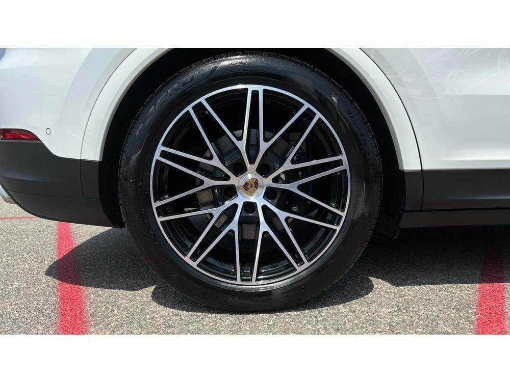 2024 Porsche CAYENNE - 31