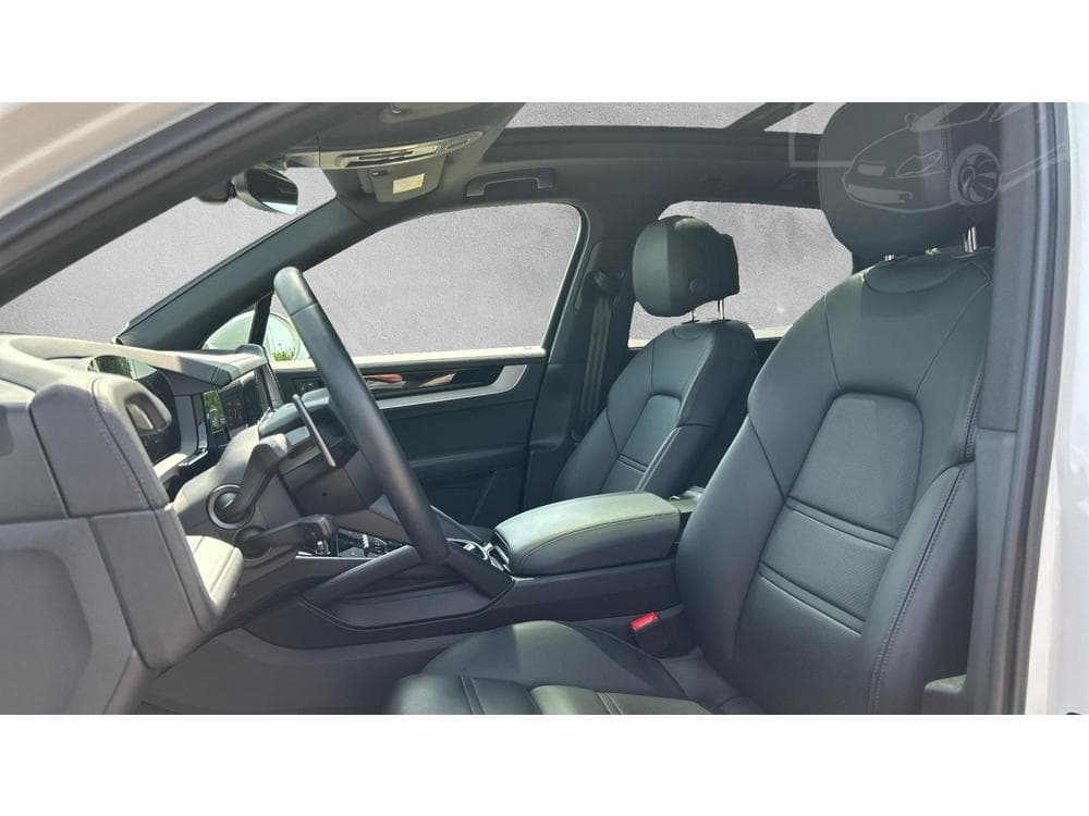 2024 Porsche CAYENNE - 46