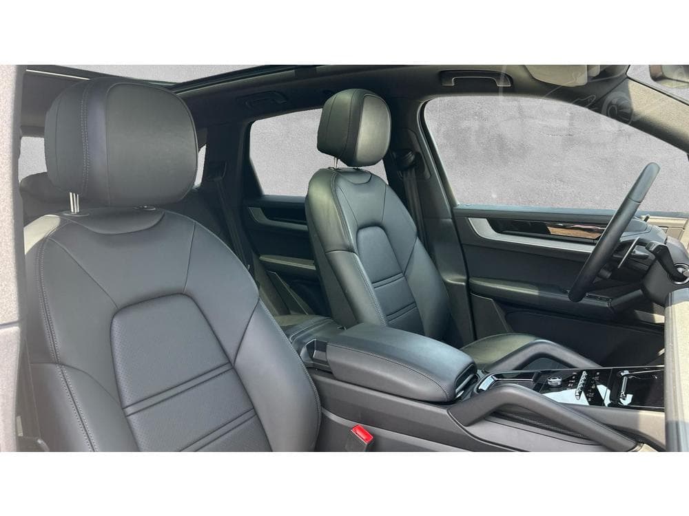 2024 Porsche CAYENNE - 49