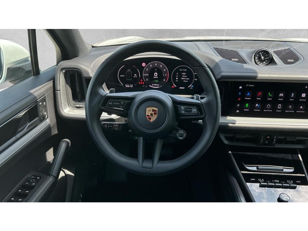 2024 Porsche CAYENNE - 58