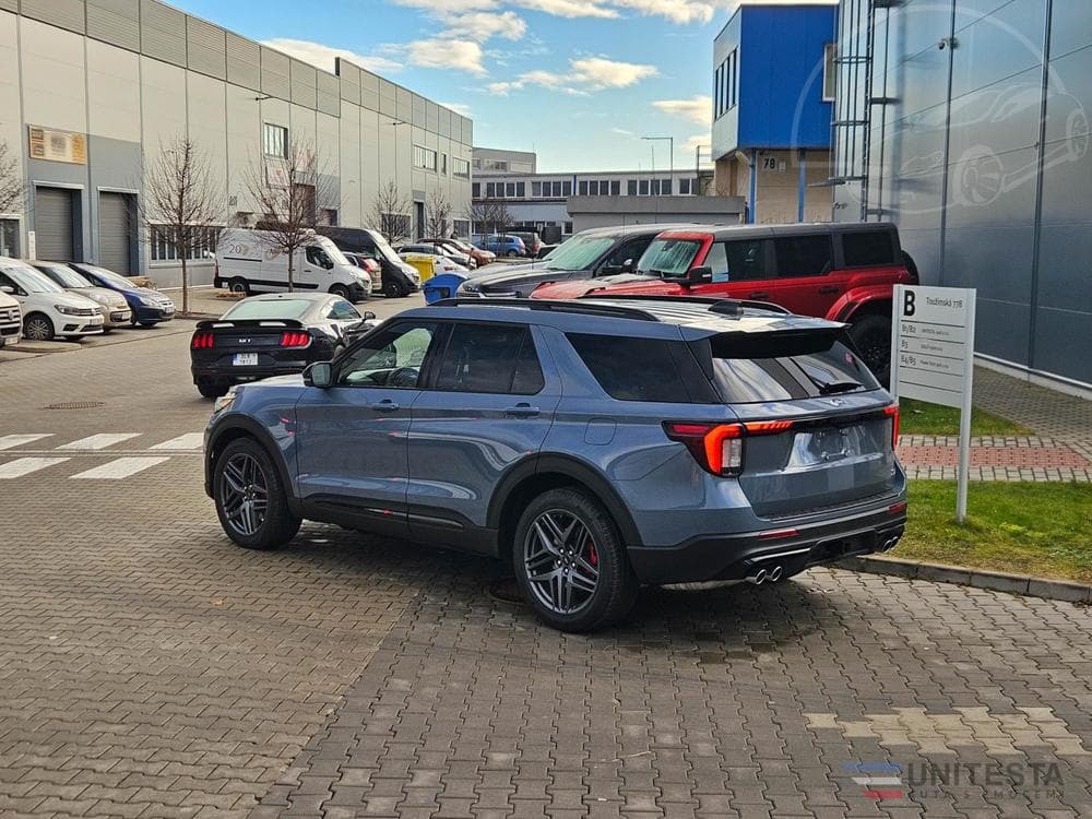 2026 Ford EXPLORER - 9