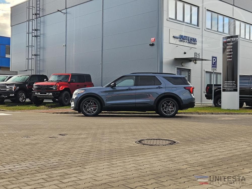 2026 Ford EXPLORER - 11