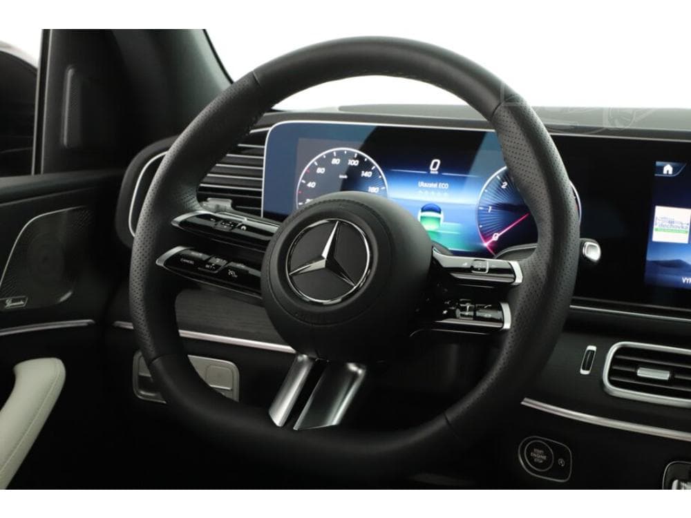 2025 Mercedes-Benz GLE - 22